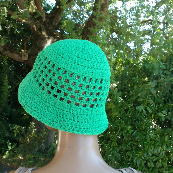Chapeau au crochet Bobbymint de Cachalabibi - création exclusive de Cachalabibi, détail du travail fait main