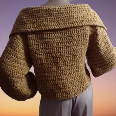 Gilet au crochet Corrazino de Cachalabibi - gros plan sur le dos et le col Bardot