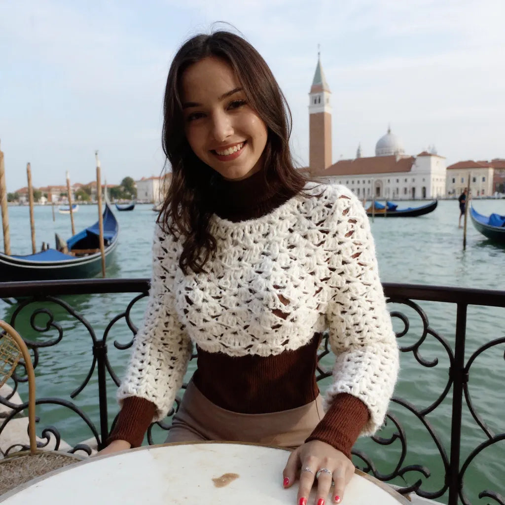 Pull court au crochet Corto de Cachalabibi - vue de face à Venise avec gondoles et campanile de San Giorgio Maggiore