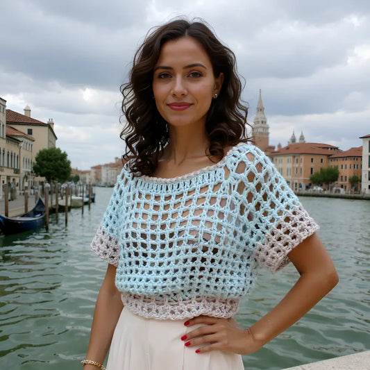 Pull au crochet Myosotis de Cachalabibi  - vue de face avec le Grand canal de Venise en arrière-plan
