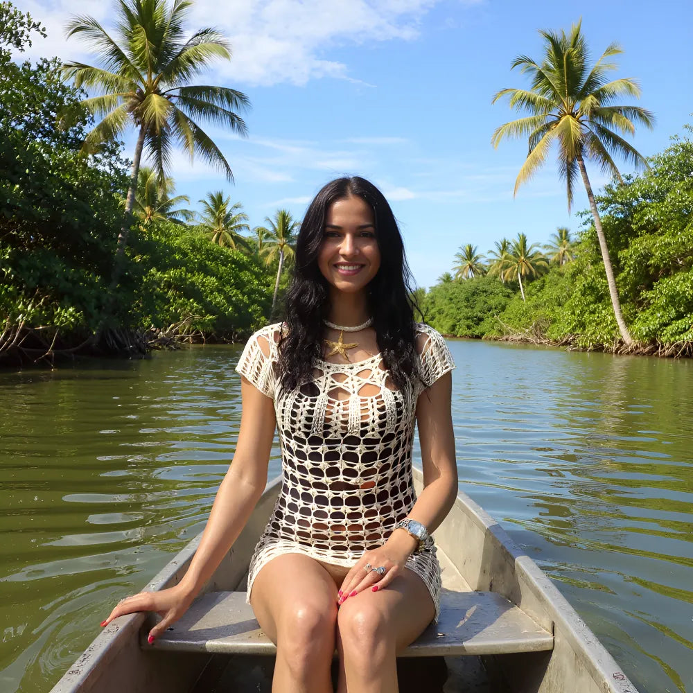 Robe de bain au crochet La playa de Cachalabibi - Vue de face sur une pirogue dans la mangrove