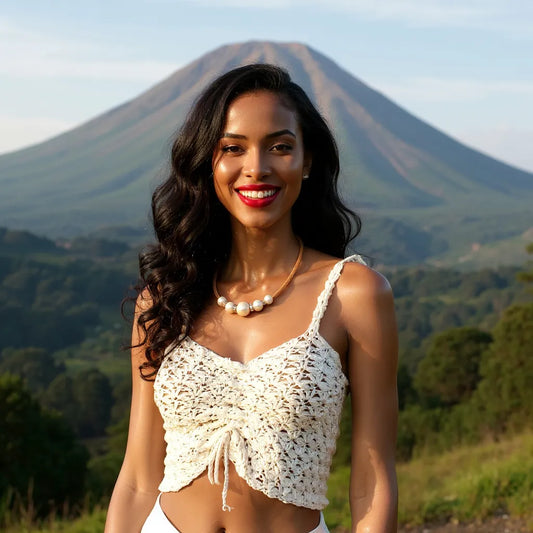 Top au crochet Kiliman de Cachalabibi - détail du cordon de devant ajustable pour le régler